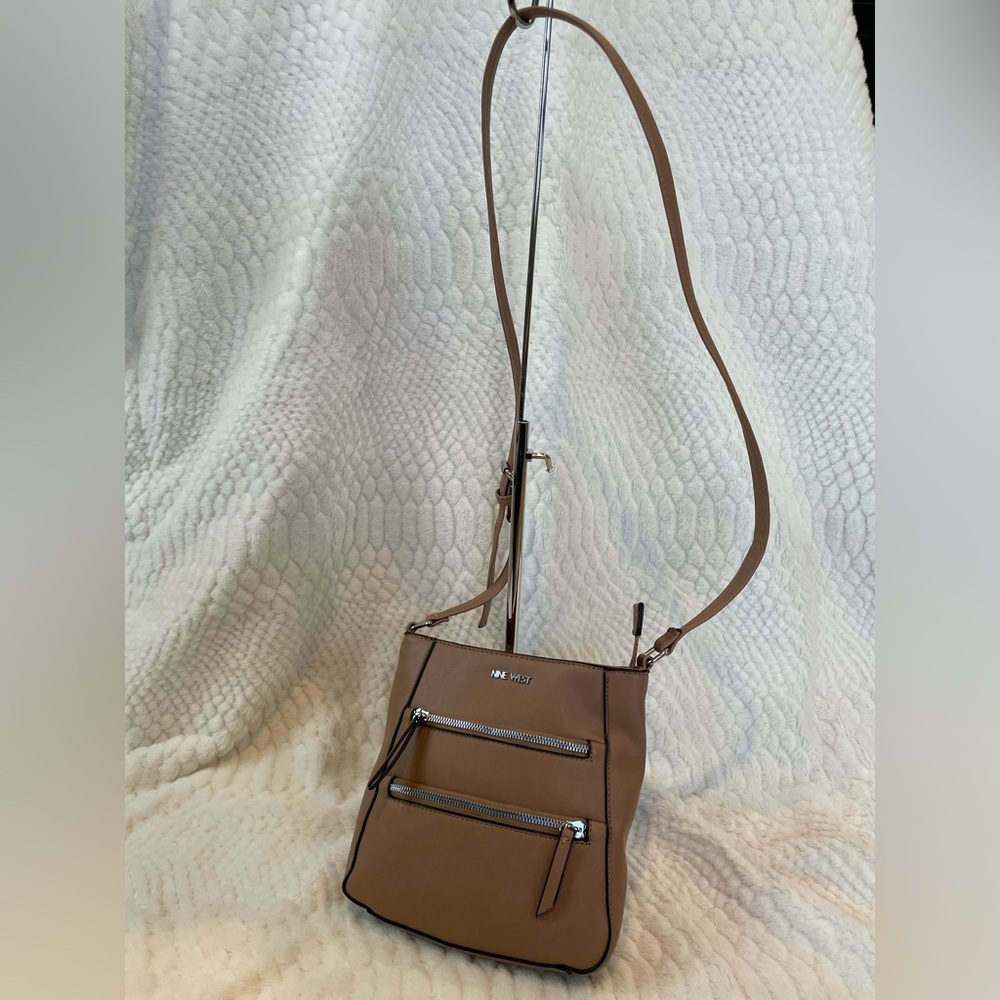 Nine West Tan Crossbody Bag Adjustable Strap Multi Zip